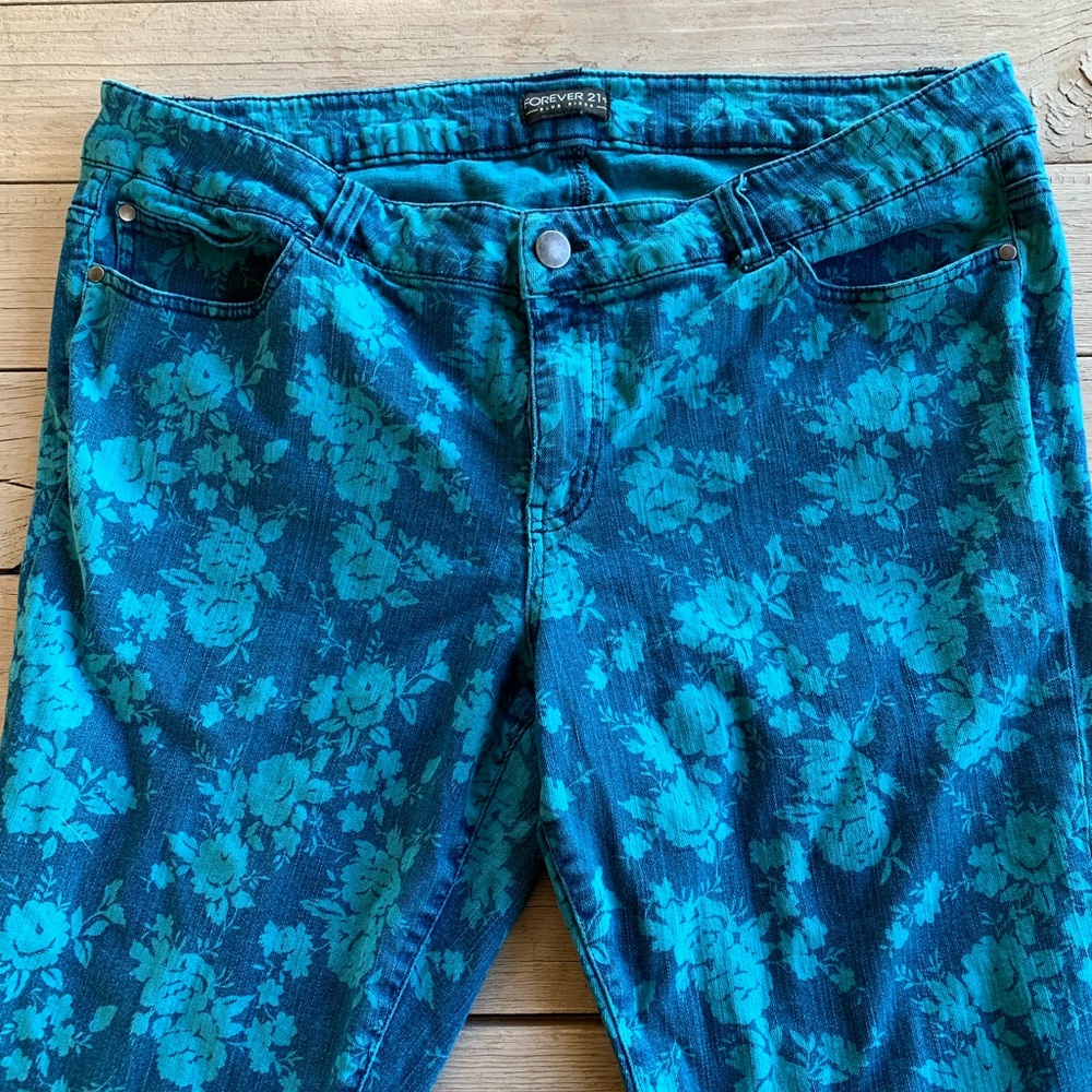 Forever 21, Cute Unique Floral Pattern Jeans Sz20